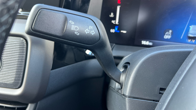Ford Tourneo Connect 2.0 EcoBlue Titanium 5dr Auto Diesel Estate - Image 33